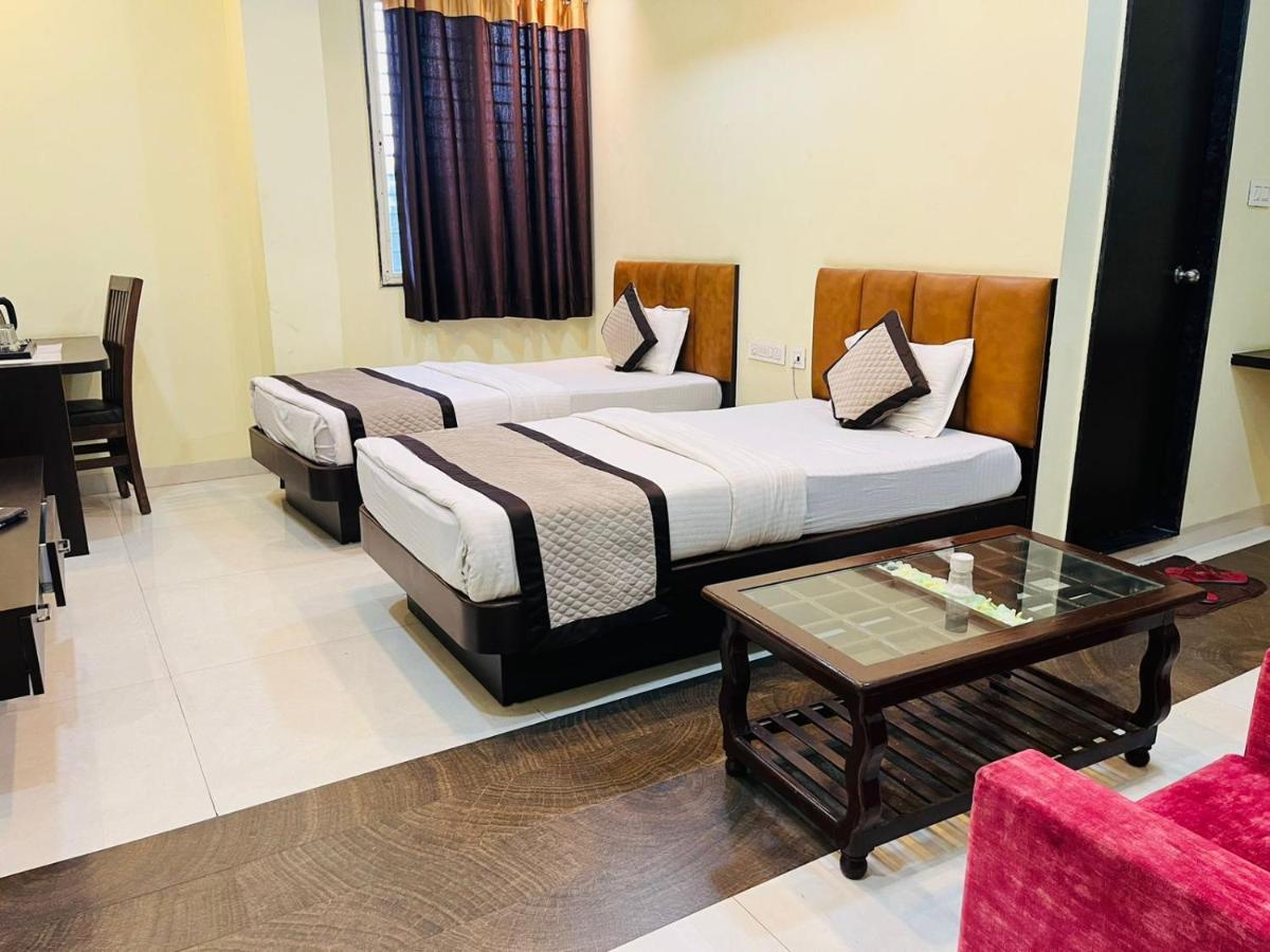 Jmc Hotel Lavish Akolia Luaran gambar